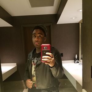 Meet your Posher, Lawrence